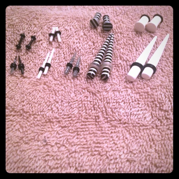 Partial Ear Stretching Kit - Gauges/Tapers/Plugs