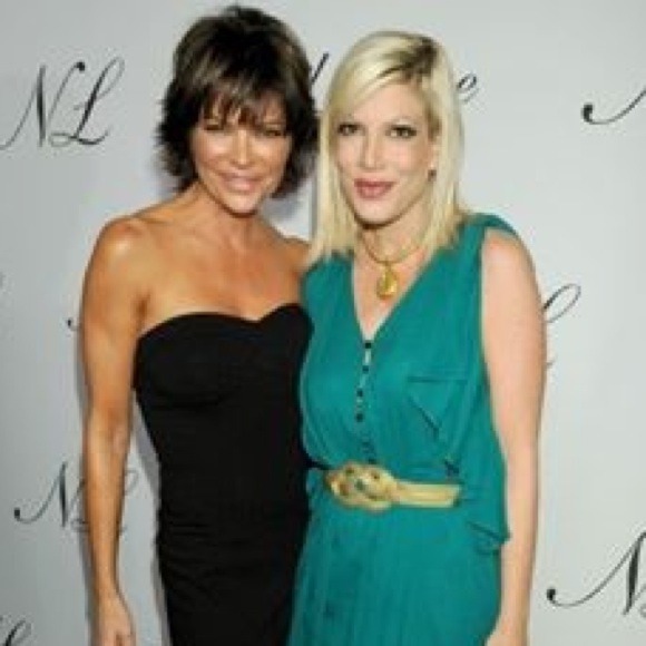 *SOLD* NWT Knot belt as seen on Kim Kardashian - Picture 4 of 4