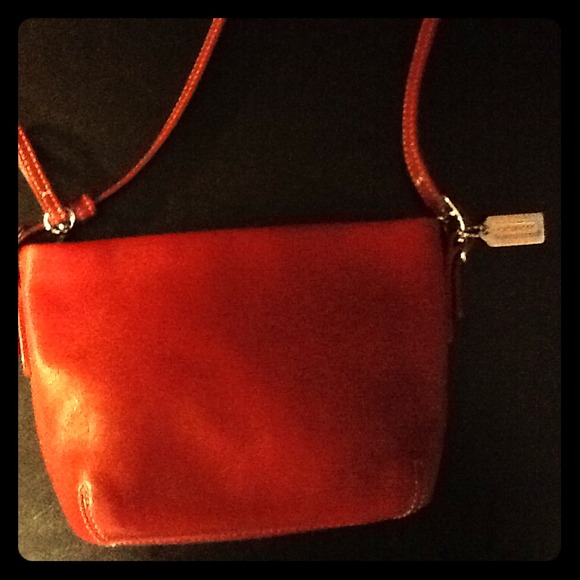 COACH SMALL RED HOBO PURSE
