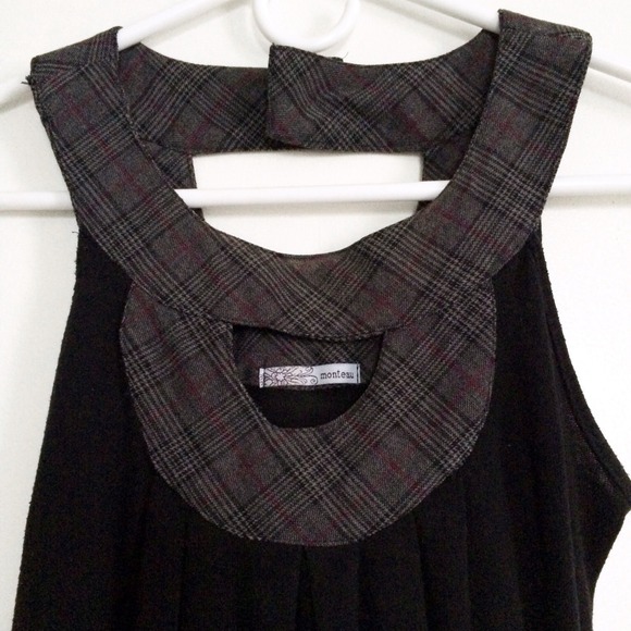 SOLD in Bundle - Black Swing Dress w Keyhole - Picture 3 of 4
