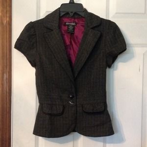 Short sleeve charcoal blazer