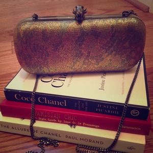 💯% Authentic House of Harlow 1960 Wynn Clutch