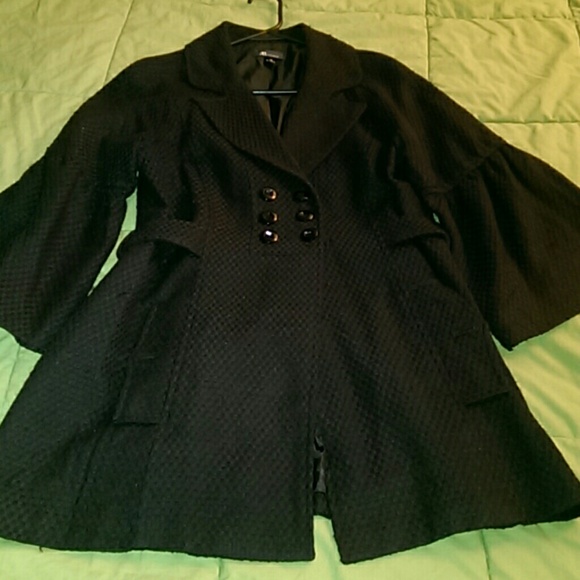 3/4 length coat with bell sleeves