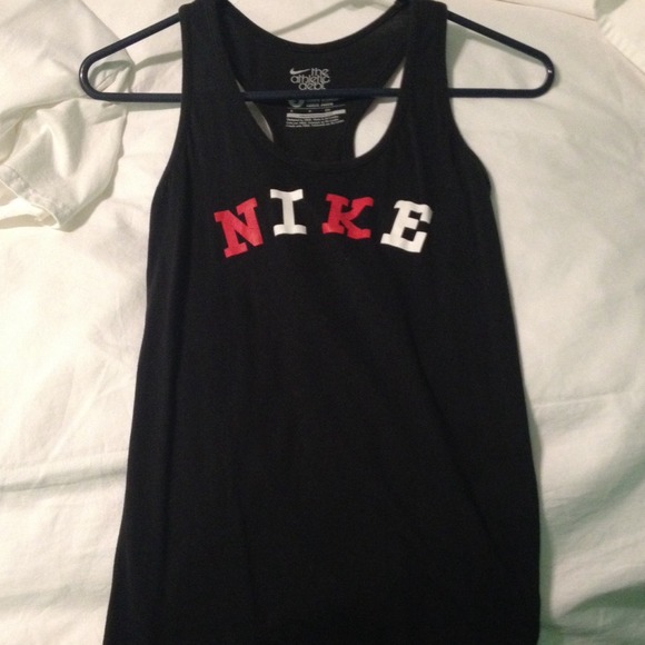 Nike workout tank