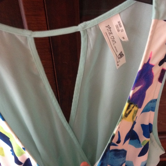 Very cute worn 2 times - Picture 2 of 2