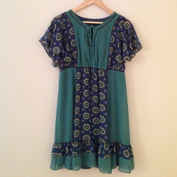 Adorable Peasant-style Forever21 dress