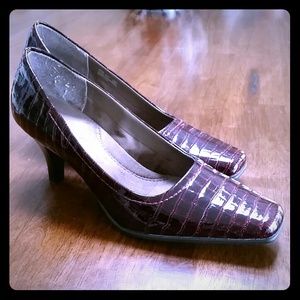 Awesome low dress heels