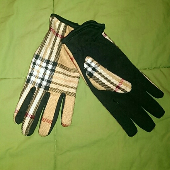 Burberry inspired gloves
