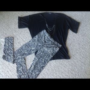 NEW Betsey Johnson Zebra Like Leggings