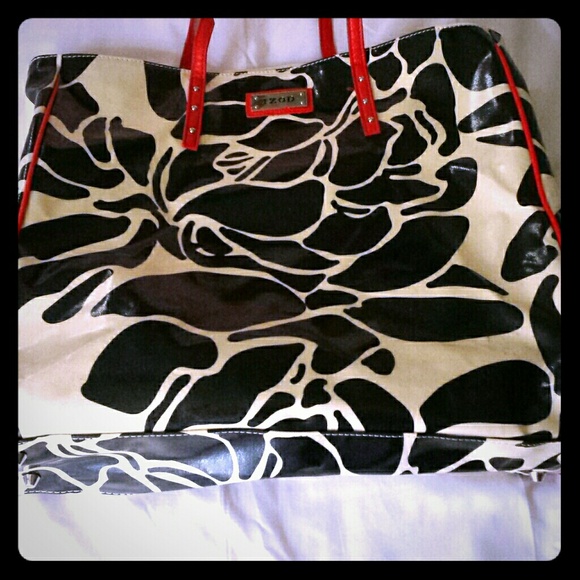 IZOD Tote