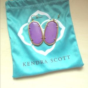 Kendra Scott SOLD OUT violet Danielle earrings