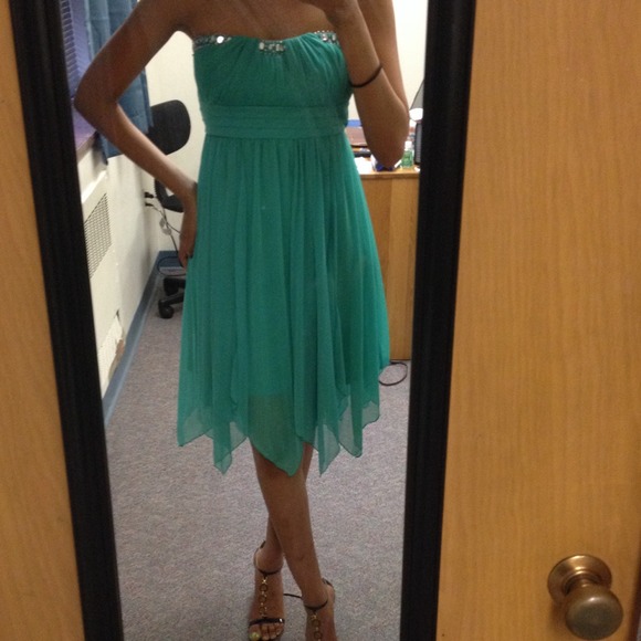 Amazing Strapless green dress
