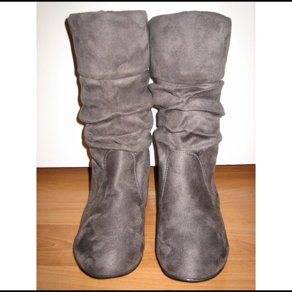 Mid-calf Suede Boots - Picture 1 of 4