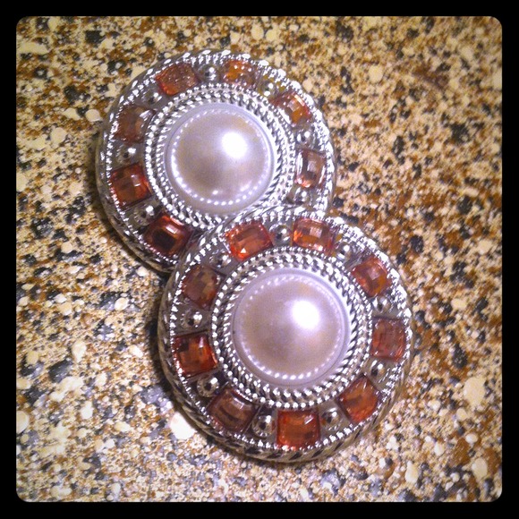 Pearls are a ladies best friend!