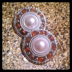 Pearls are a ladies best friend!