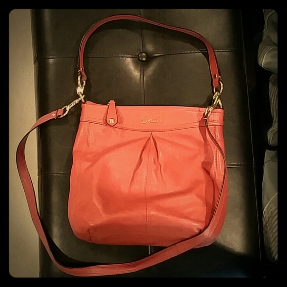*PRICE DROP* Coach - cross body purse