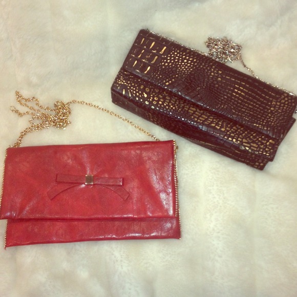 Night Out Clutch 😍 $20 for both!!