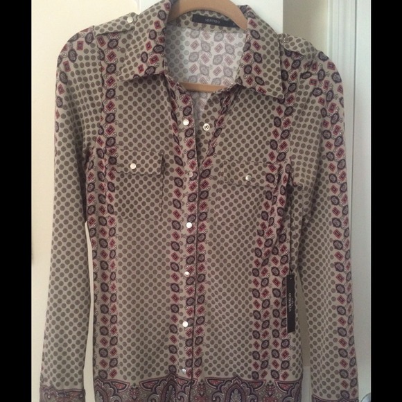 **NEW PRICE**  Vertigo Paris shirt