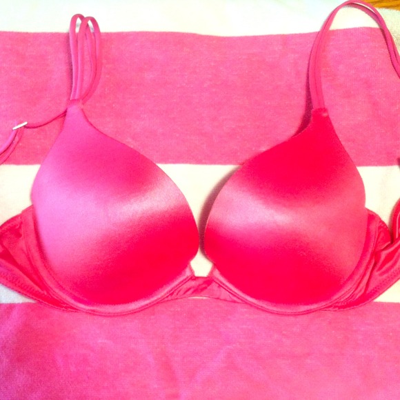 Victoria's Secret Pink Push Up Bra 34B