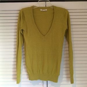 Forever 21 mustard V neck sweater