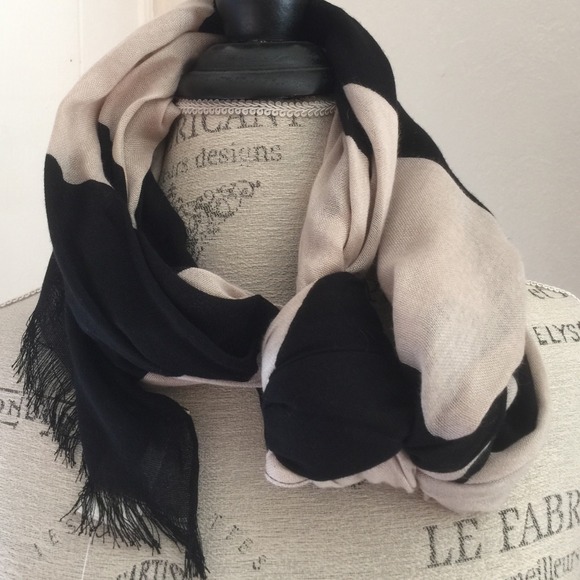 Sale🎉Kate Spade Rugby Stripe Scarf