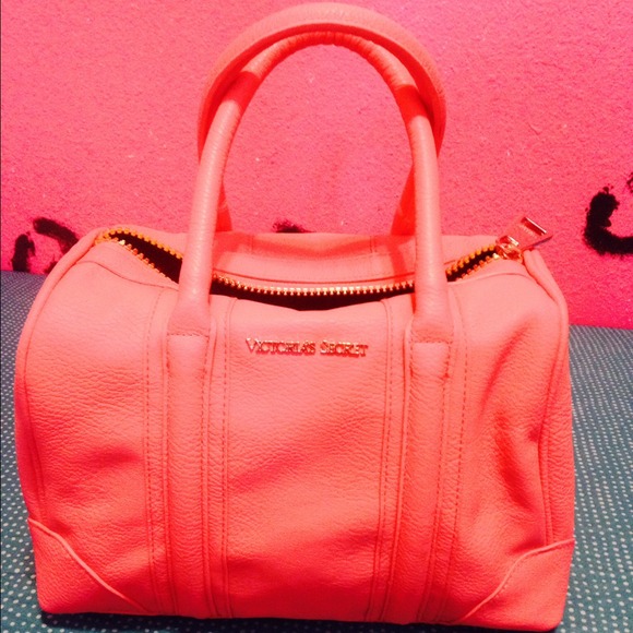 victorias secret coral tote