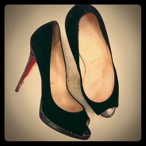 Christian Louboutin Yolanda 120 size 9