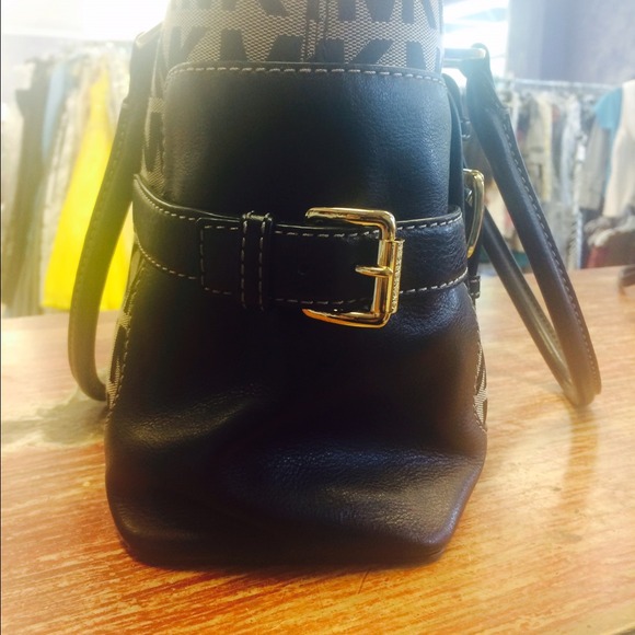 🎉💌SOLD🎉🎊New Authentic Michael KORS - Picture 3 of 4