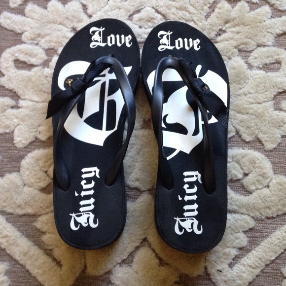 Juicy sandals