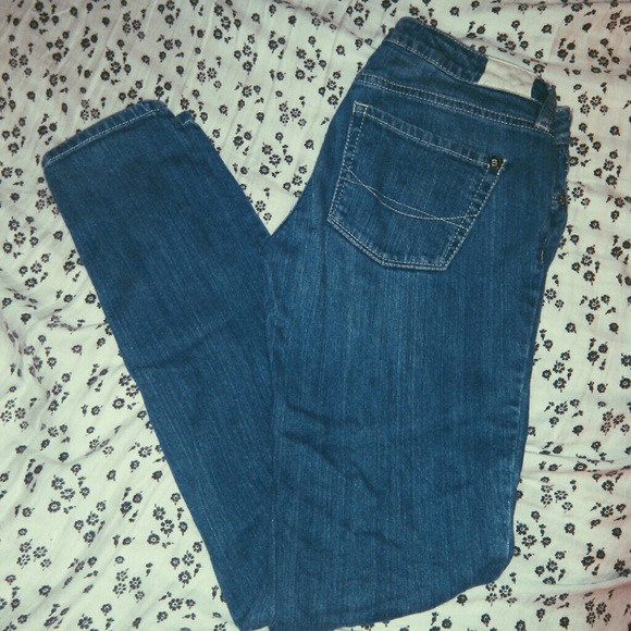 Bullhead skinny jeans