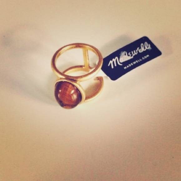 YAY!! 🎉🎈🎁 I just bought this gorgeous ring!!