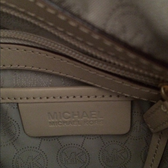 Michael Kors Large Grayson - Picture 3 of 4