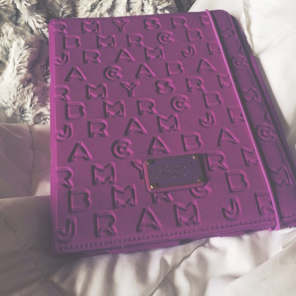 Marc by Marc Jacobs iPad 2 case - Picture 1 of 4