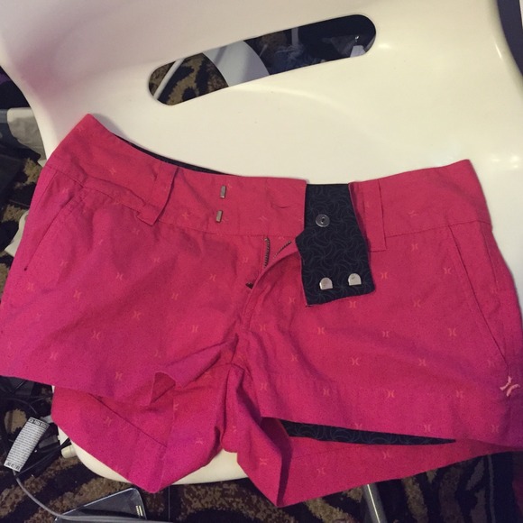 On Hold 🚫Hurley shorts