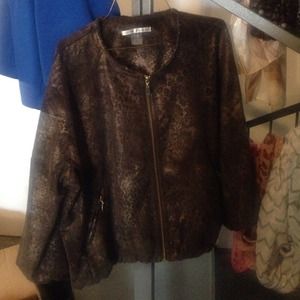 Last chance! Taking to consignment tomorrow!