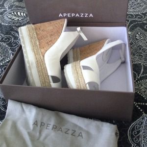 Apepazza White Vachetta Leather Wedges shoes sz 9