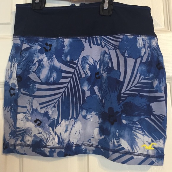 Hollister stretch skirt
