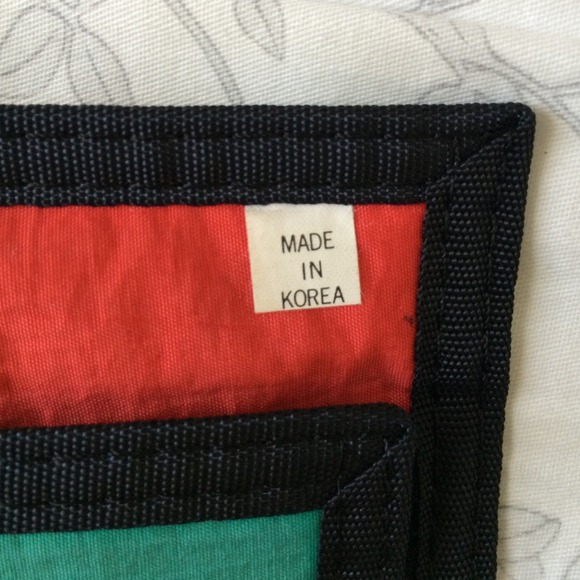 Green Beach Club Wallet - Picture 3 of 3