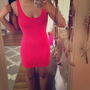 Red bodycon dress