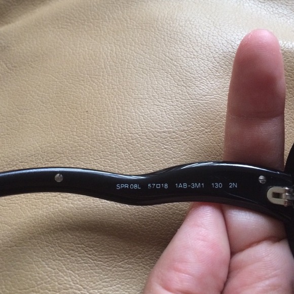 Prada sunglass - Picture 4 of 4