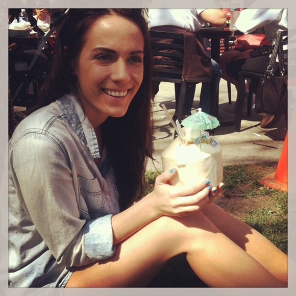 Meet your seller/buyer! 😝 - Picture 1 of 4