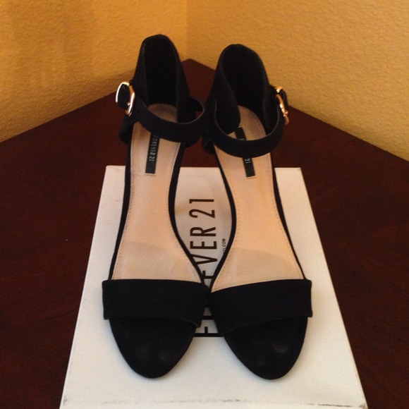 Night Moves Stiletto Sandals - Picture 2 of 3