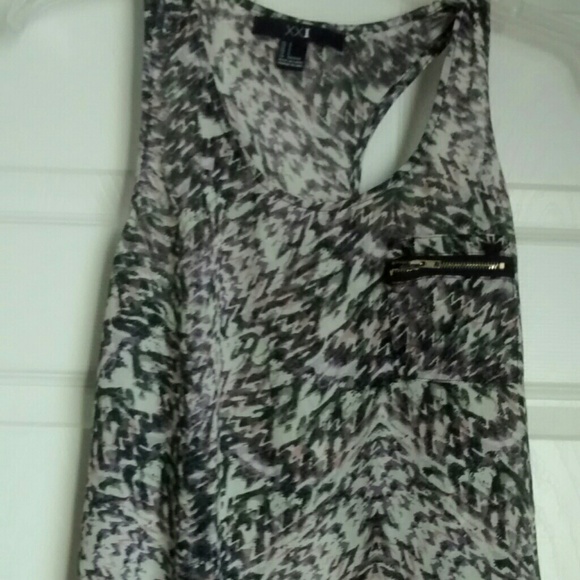 Sleeves blouse