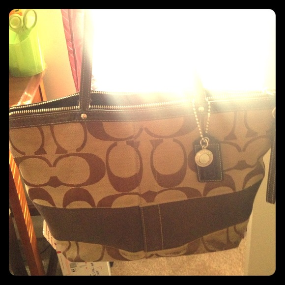 Signature stripe Coach tote