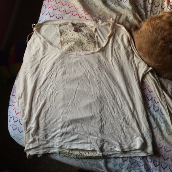 Cute lightweight top