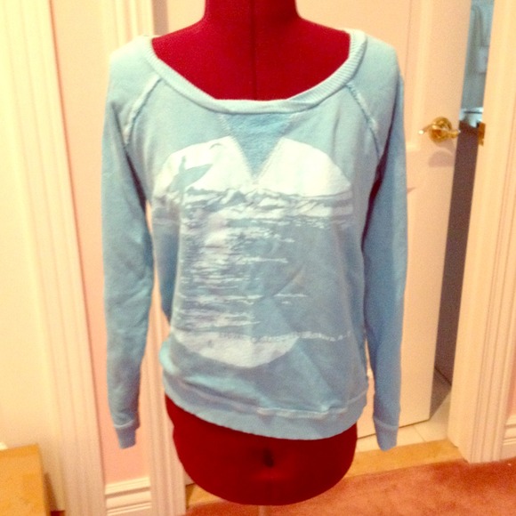 Outerwear - Medium American eagle sweatshirt