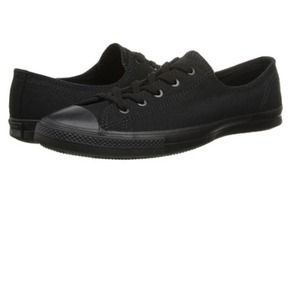 New oxford all black converse size 7