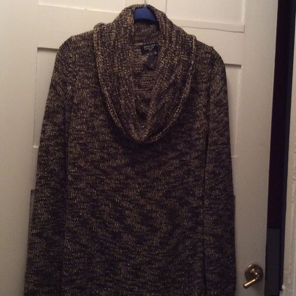 Jones of NY Cowl Neck Sweater sz S Blk and gold