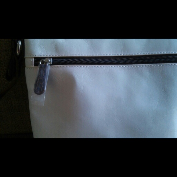 Handbag - Picture 4 of 4