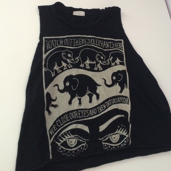 sleeveless brandy melville top